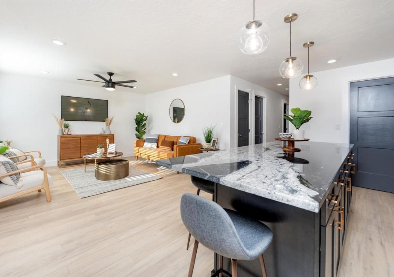 Mid Century Modern Boise-River Bungalow W/ Hot Tub المظهر الخارجي الصورة