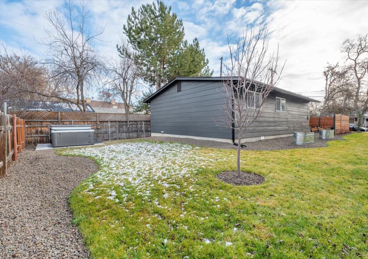Mid Century Modern Boise-River Bungalow W/ Hot Tub المظهر الخارجي الصورة